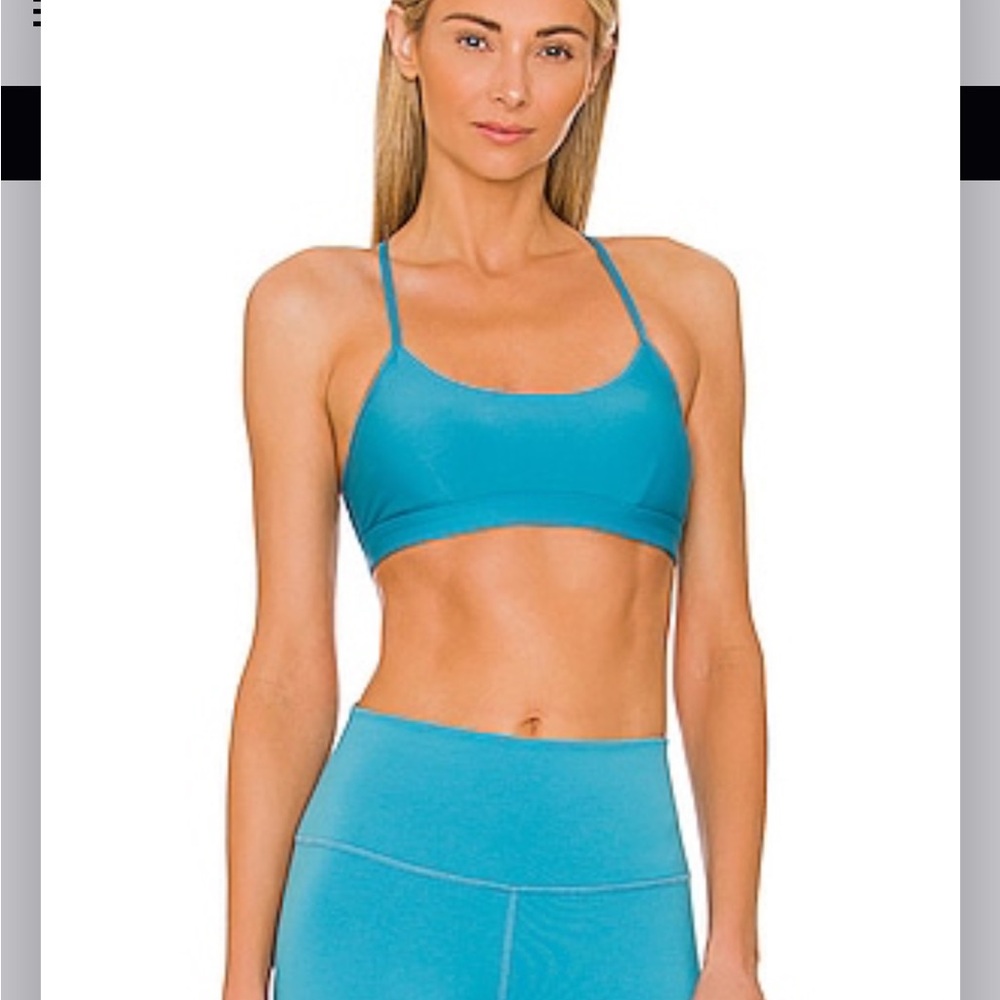 ALO Yoga Airlift Intrigue Bra